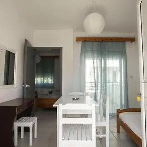Hotel de apartamente Antonia, Skála Foúrkas